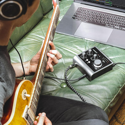 Audient iD4 (MKII) 2in/2out High-Performance USB 3.0 Audio Interface with Audient Console Mic Preamp, Dual Headphone Outputs, DI Instrument Input, ScrollControl Feature - Unboxify