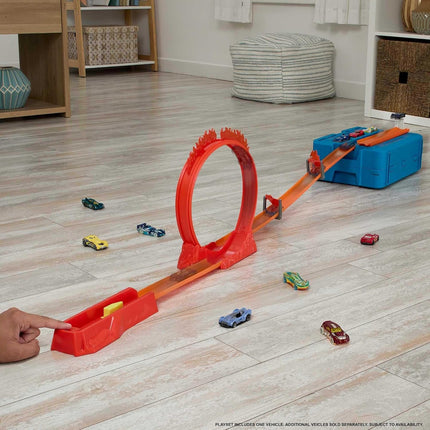 Hot Wheels® Track Set, Fire-Themed Track Set & 1 Hot Wheels® Car, 16 Track-Building and Stunting Components in Stackable Toy Storage Box