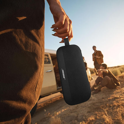 Bose New SoundLink Flex Portable Bluetooth Speaker (2nd Gen), Portable Outdoor Speaker with Hi-Fi Audio, Up to 12 Hours Battery Life, Waterproof and Dustproof